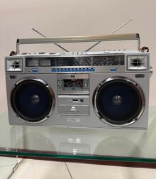 Колекционерски радиокасетофон JVC RC-M70JW - Boombox