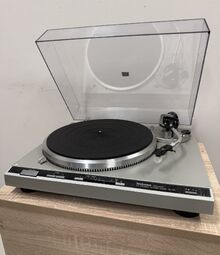 Винтидж грамофон Technics SL-Q3 - Direct drive - чисто нова игла