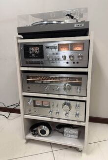 Топ ретро аудио сет AKAI Усилвател AM-2450, Тунер AT-2450L, Дек GXC-709D, Грамофон AP-206C + рак шкаф
